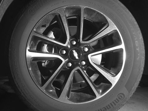 Used 2025 Chevrolet TrailBlazer LT FWD image 12