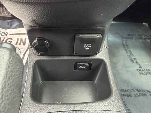 Used 2009 Toyota Matrix S FWD image 17