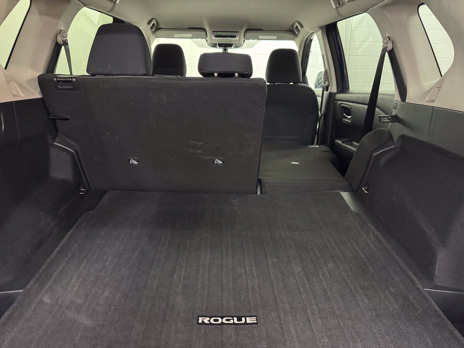 Certified 2026 Nissan Rogue SV AWD/4WD image 38