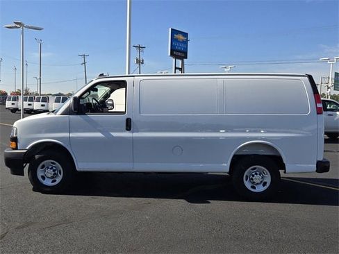 New 2025 Chevrolet Express 2500 WT w/ Driver Convenience Package image 6