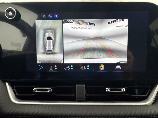 New 2027 Chevrolet Equinox LT w/ Convenience Package II FWD image 17