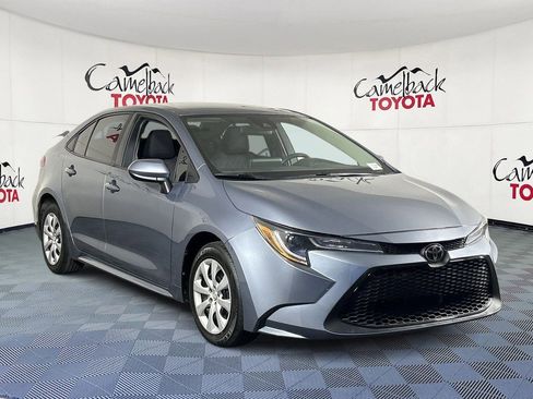 Used 2022 Toyota Corolla LE FWD image 3