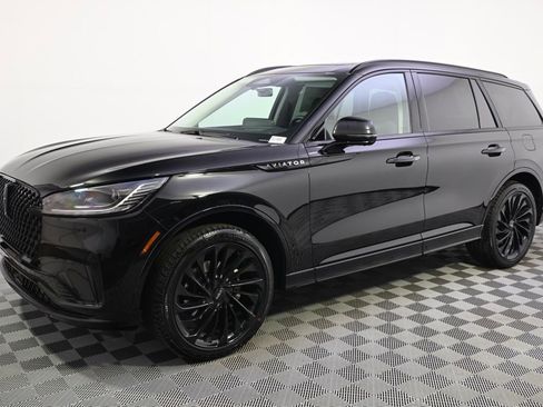 New 2026 Lincoln Aviator Reserve AWD/4WD image 2