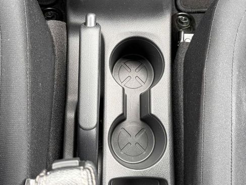 Used 2025 Nissan Kicks Play S FWD image 5