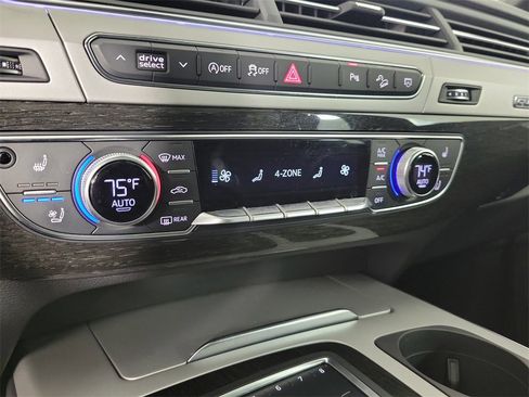 Used 2019 Audi Q7 2.0T Premium Plus w/ Premium Plus Package image 27