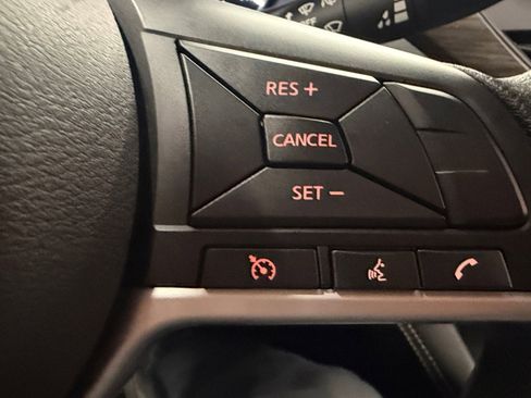 Used 2023 Nissan Altima 2.5 SV FWD image 32