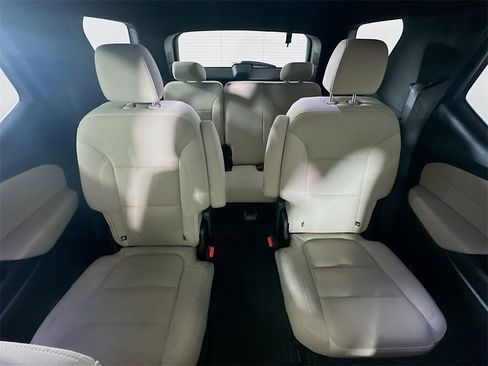 Used 2022 Chevrolet Traverse LT w/ LPO, Floor Liner Package image 13