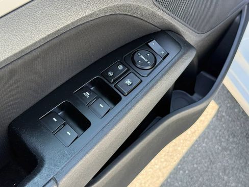 Used 2017 Hyundai Elantra Value Edition FWD image 16