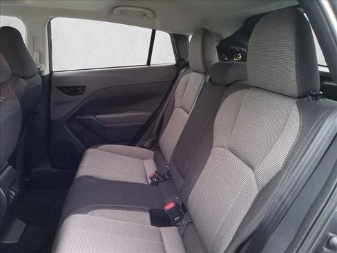 Used 2024 Subaru Crosstrek 2.0i Premium image 11
