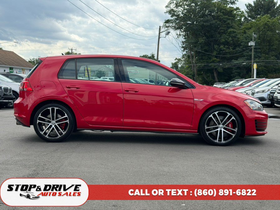 Used 2017 Volkswagen GTI SE FWD image 4