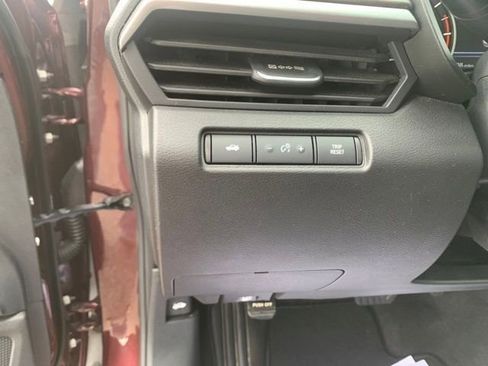Used 2025 Nissan Altima 2.5 SV FWD image 15
