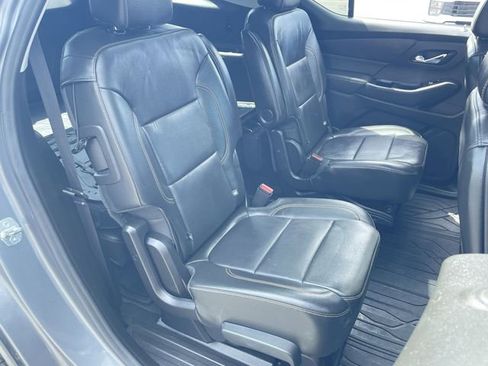 Certified 2019 Chevrolet Traverse LT w/ LT Premium Package AWD/4WD image 28