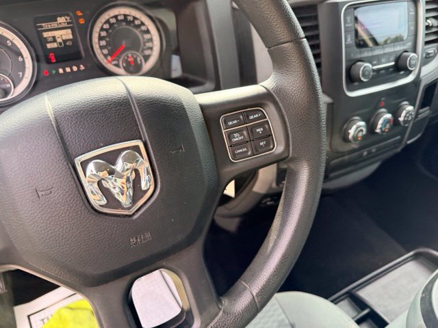 Used 2018 RAM 1500 Express AWD/4WD image 21