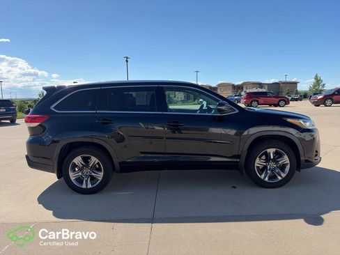 Used 2019 Toyota Highlander Limited Platinum AWD/4WD image 1
