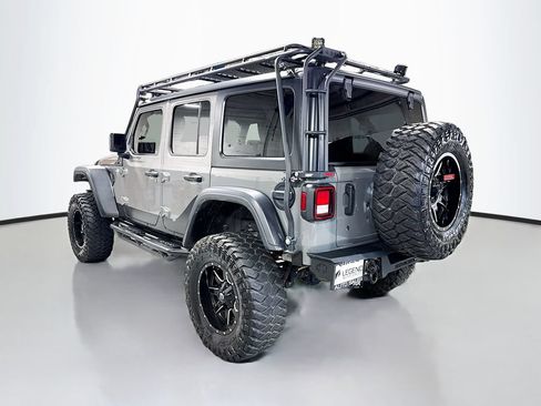 Used 2018 Jeep Wrangler Unlimited Rubicon AWD/4WD image 9