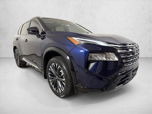 Used 2024 Nissan Rogue Platinum FWD image 1
