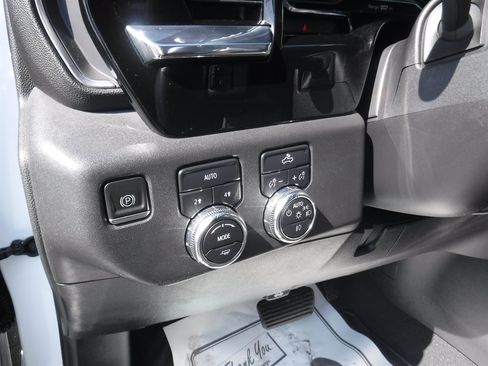 Used 2023 GMC Sierra 1500 Elevation AWD/4WD image 15