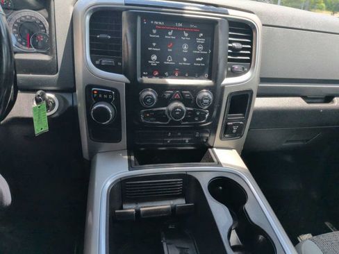 Used 2020 RAM 1500 Classic SLT w/ Luxury Group RWD image 15