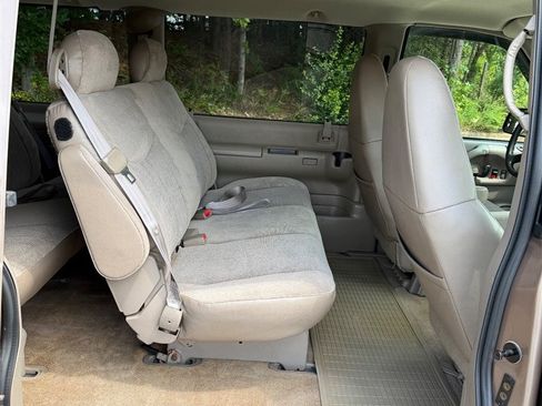 Used 2005 Chevrolet Astro Passenger RWD image 13