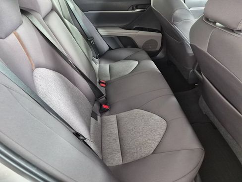 Used 2019 Toyota Camry LE w/ Convenience Package FWD image 26