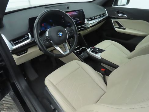 Used 2023 BMW X1 xDrive28i AWD/4WD image 9