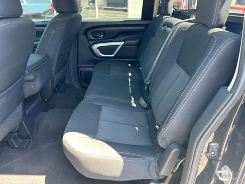 Used 2017 Nissan Titan SV RWD image 21