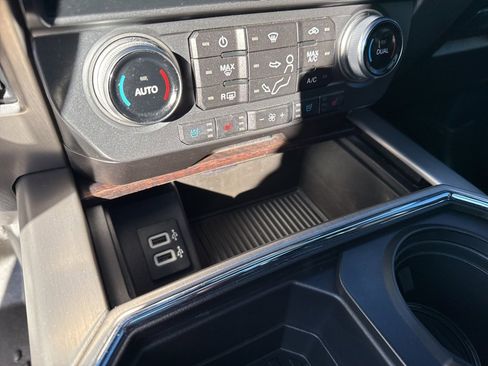 Used 2017 Ford F350 Platinum w/ Platinum Ultimate Package image 33