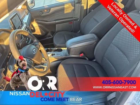 Used 2025 Ford Escape Active image 14