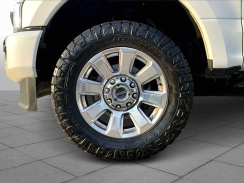 Used 2022 Ford F350 Platinum image 10