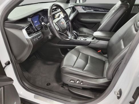 Used 2022 Cadillac XT6 Premium Luxury w/ Technology Package AWD/4WD image 9