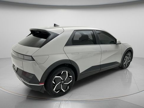 Used 2023 Hyundai Ioniq 5 SEL AWD/4WD image 5