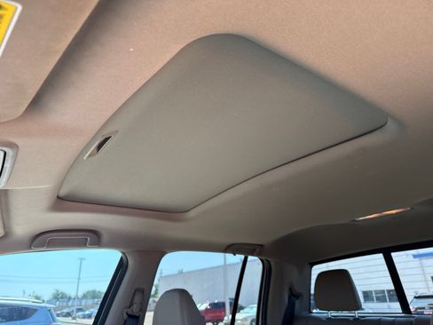 Used 2023 Honda Ridgeline RTL-E image 12
