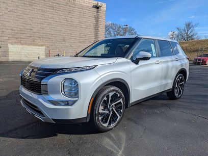 Used 2024 Mitsubishi Outlander SE