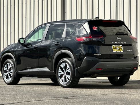Used 2022 Nissan Rogue SV image 7