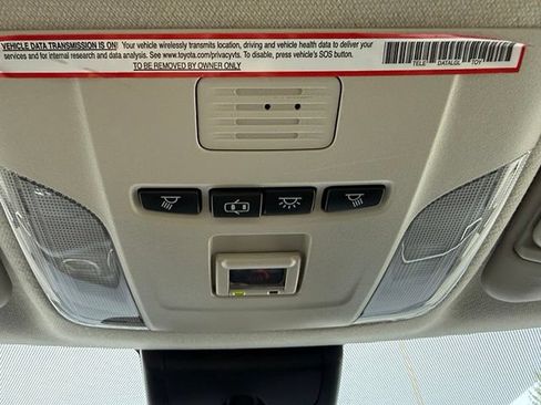 Used 2022 Toyota Corolla LE w/ Carpet Mat Package (TMS) FWD image 12