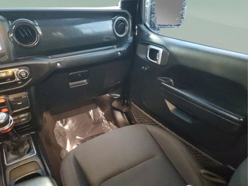 Used 2020 Jeep Gladiator Sport w/ Quick Order Package 23S image 13