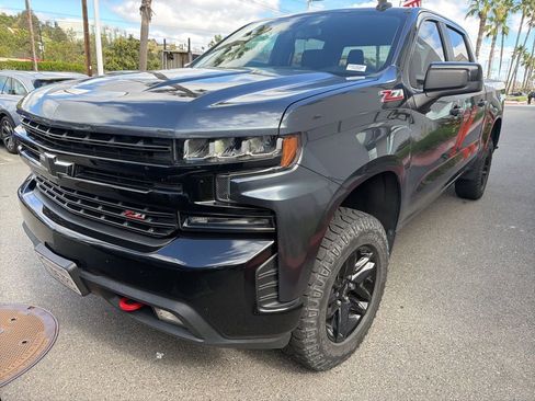 Used 2021 Chevrolet Silverado 1500 LT Trail Boss AWD/4WD image 2