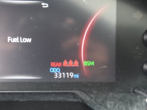 Used 2023 Toyota RAV4 XLE Premium AWD/4WD image 33