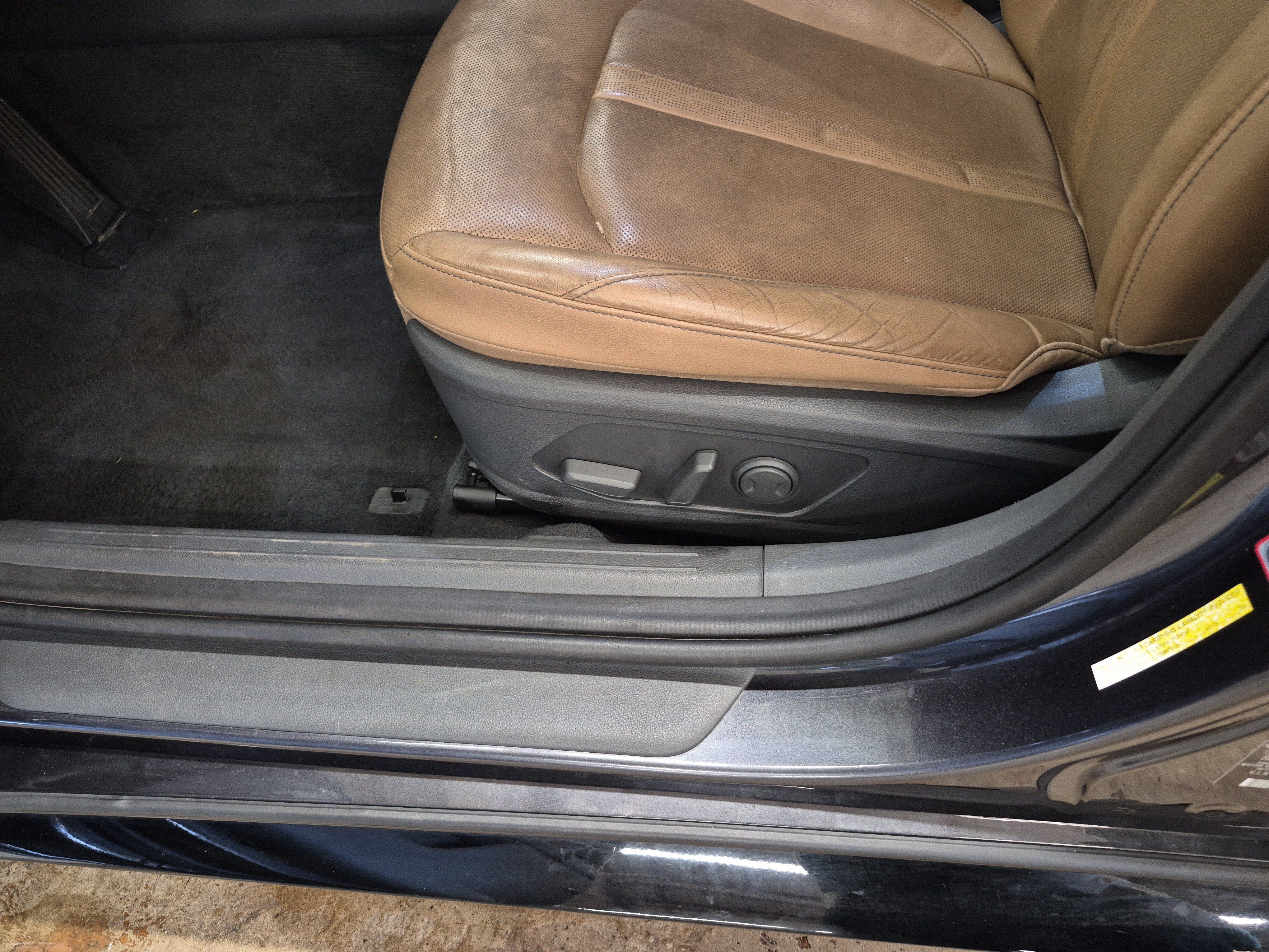 Used 2021 Hyundai Sonata Limited w/ Preferred Accessory Package FWD image 13
