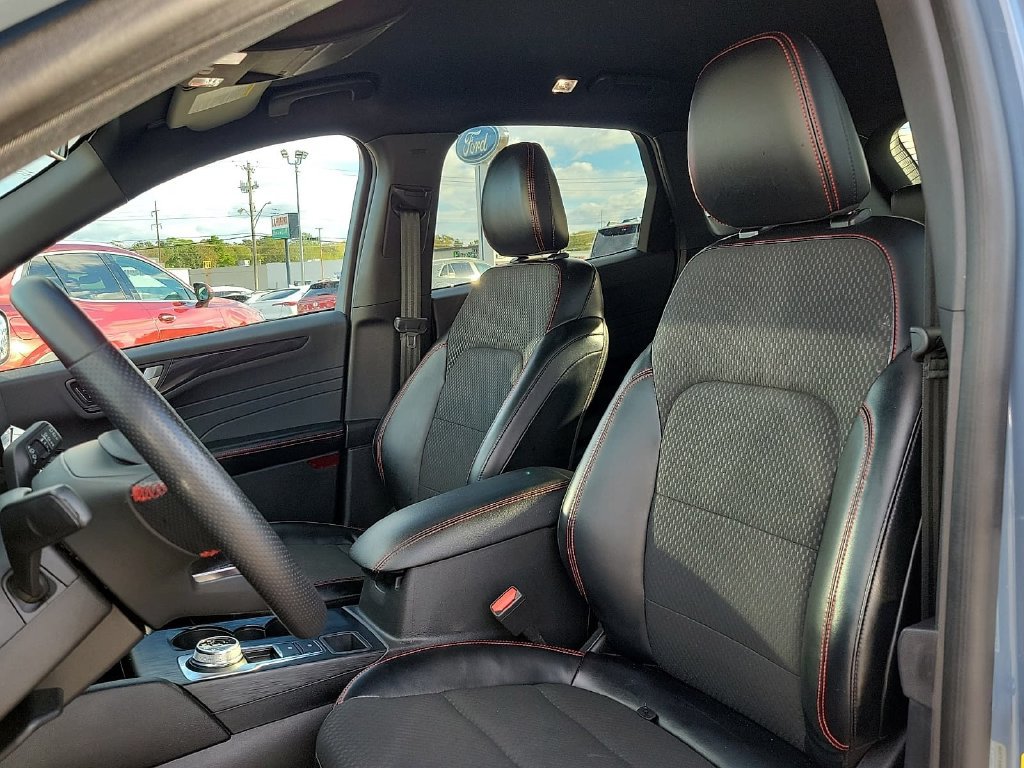 Used 2023 Ford Escape ST-Line w/ Tech Pack #1 FWD image 12
