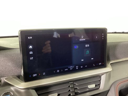 Used 2025 Ford Explorer ST-Line w/ ST-Line Street Pack AWD/4WD image 30