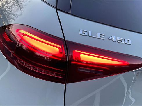 Used 2024 Mercedes-Benz GLE 450 4MATIC image 28