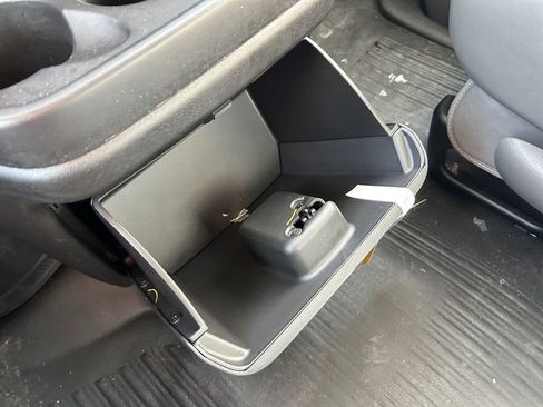 New 2025 Chevrolet Express 3500 Work Van w/ Power Convenience Package image 33