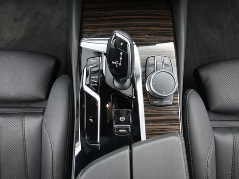 Used 2023 BMW 530i xDrive w/ Premium Package image 15