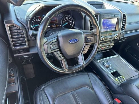 Used 2020 Ford Expedition Limited image 18