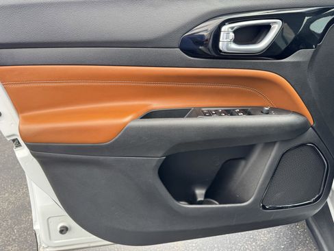 Used 2024 Jeep Compass Limited image 14