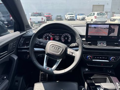 Used 2025 Audi SQ5 Premium Plus AWD/4WD image 12