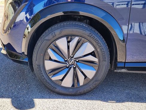 Used 2023 Nissan Ariya AWD image 8