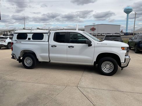 Used 2020 Chevrolet Silverado 1500 W/T w/ WT Value Package AWD/4WD image 4