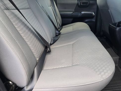 Certified 2023 Toyota Tacoma SR5 AWD/4WD image 15